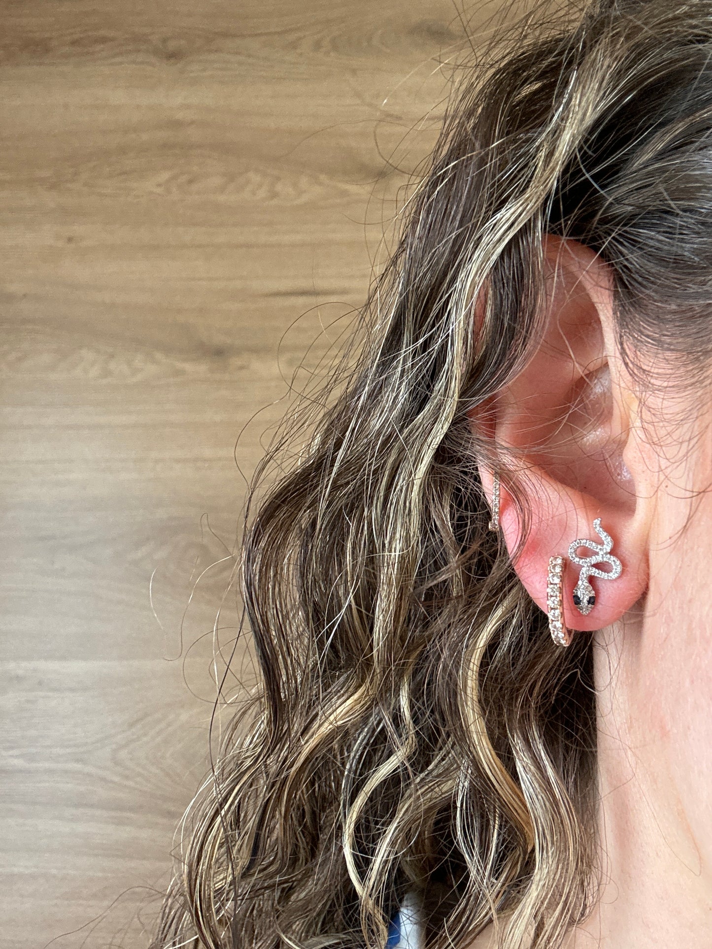 Aretes serpientes zafiros